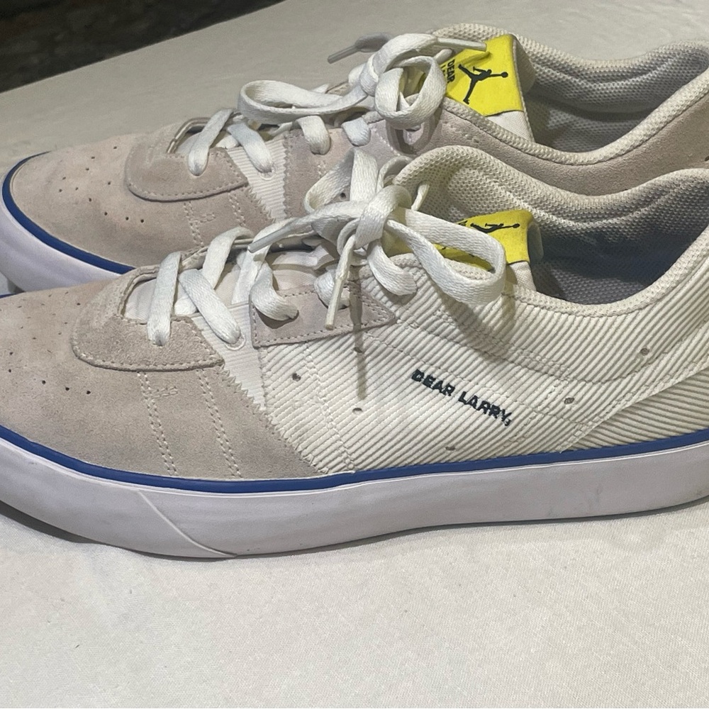 Nike Air Jordan series .01 Dear Larry - Picture 4 of 7